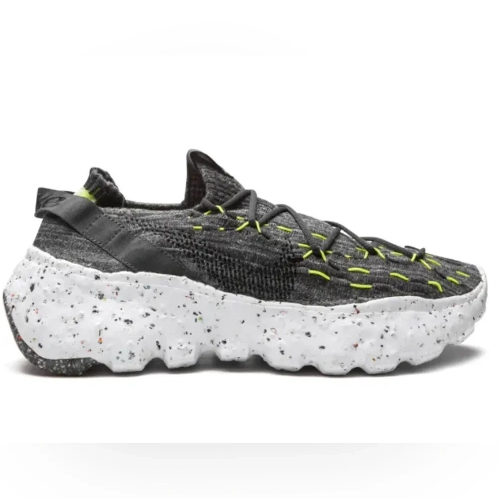 Nike Space Hippie 04 Shoes Mens 9.5 Black Volt Lace Up Running Sneaker
